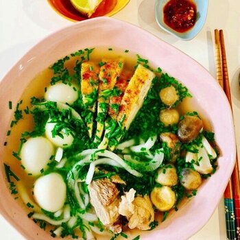 BÁNH CANH CHẢ HẸ HƯƠNG